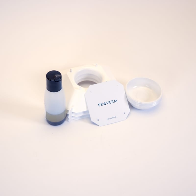3-pak med 30ml lokkemiddel, 3 faldfælder og 9 fangstkopper oppefra