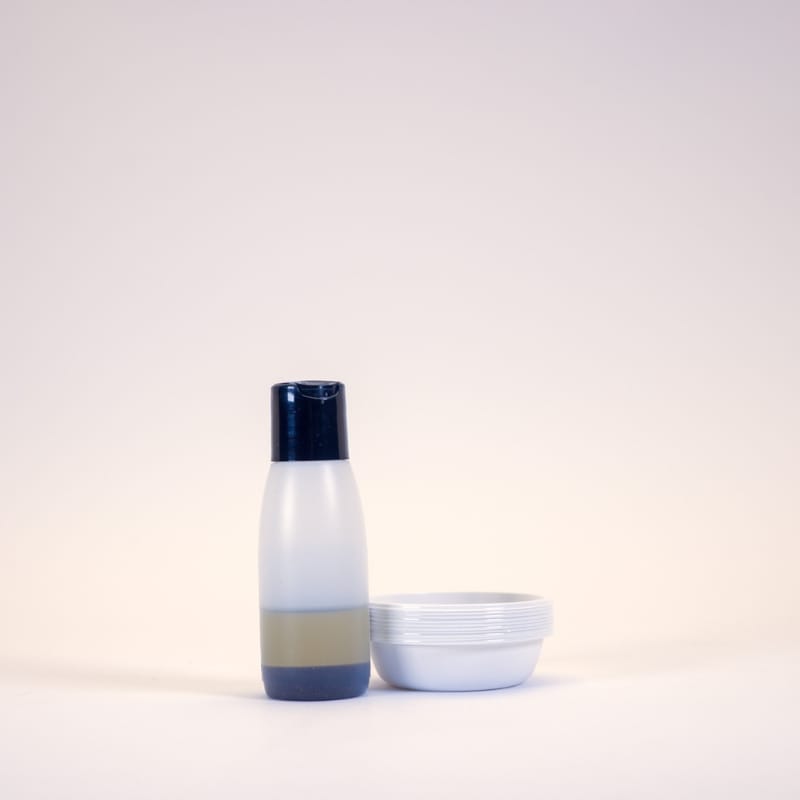30ml lokkemiddel og 10 fangstkopper forfra
